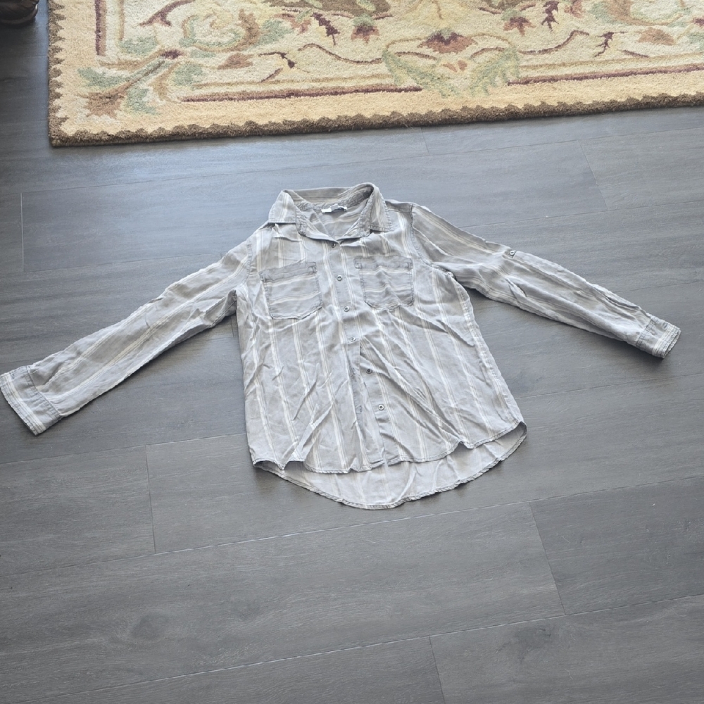 Elegant Gray Button-Down Shirt for Women